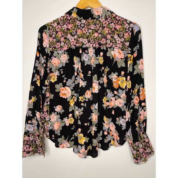 Free People hold on to me Button Down Floral Shirt size Small Boho - Picture 4 of 10